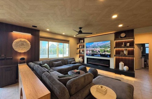 Coachella House | Brand NEW! 7 bedrooms! 10 beds! Villa Secreta