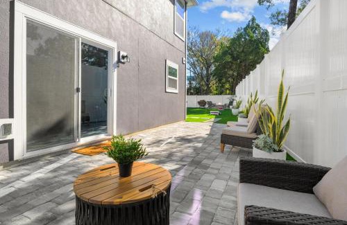 Arlington House | Brand New beautiful house with a luxury backyard