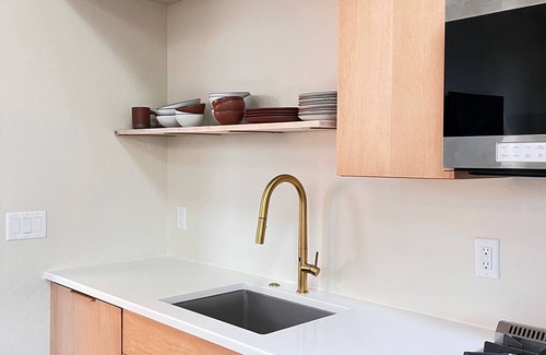 Asheville Cottage | Brand new cottage in charming Norwood Park