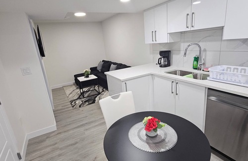 Southwest Edmonton Apartment | Brand new, cozy basement suite in serene SW Edmonton with free wifi and netflix