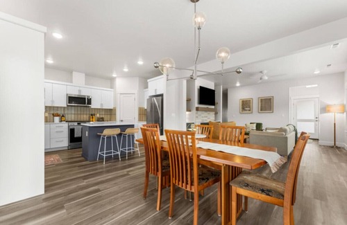 Meridian House | Brand New Custom home