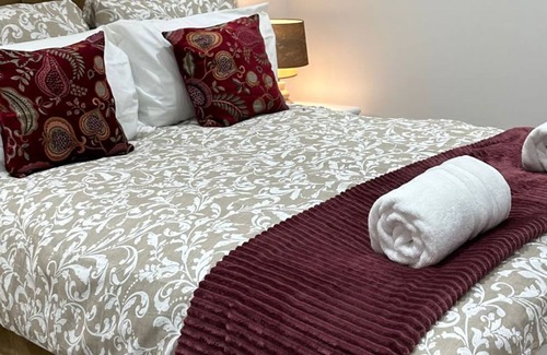 Brent Apartment | Brand New Double Bedroom in London