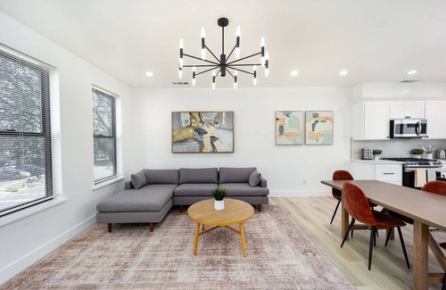 Land Park House | Brand New Downtown 3BR Condo - Walk to Everything!