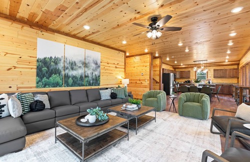 Sevierville Cabin | Brand New Greenleaf Lodge ~Indoor Pool ~ Hot Tub