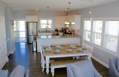 Scotch Bonnet Soundside House | *Brand New House*Linens Included*