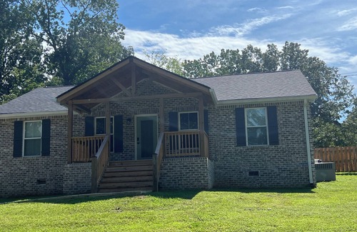 Kingston Springs House | Brand new home in peaceful neighborhood
