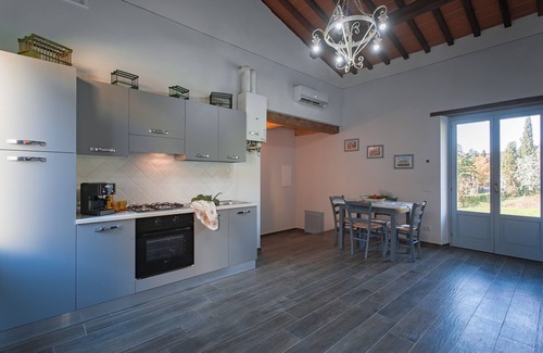 Castiglion Fiorentino Apartment | Brand new apartment nestled in a park with swimming pool, 2 steps from the city center