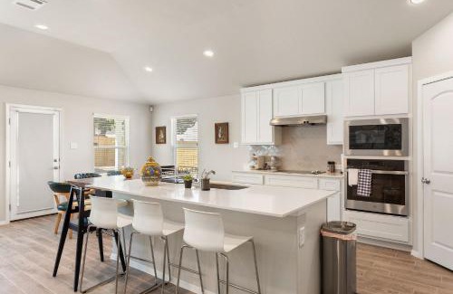 Highland Lake Estates House | Brand New Lake Travis by Barcle