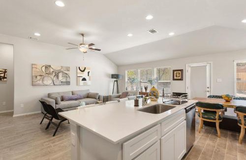 Highland Lake Estates House | Brand New Lake Travis by Barcle
