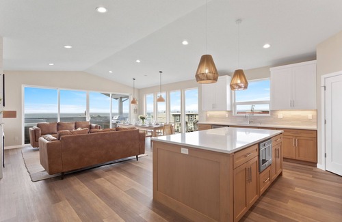 Rockaway Beach House | Brand New Lavish Townhome Duplex w 2 Private Hot Tubs & 2 Saunas