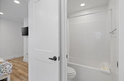 Palmetto Dunes House | Brand New LUX Townhome-Mins to Beaches, Game Room!