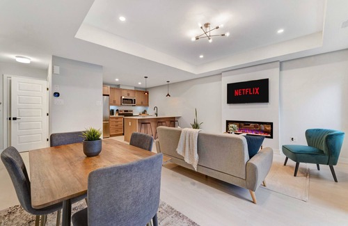 Ottawa Division House | Brand New Luxury 2 Bedroom. 20mins to DT