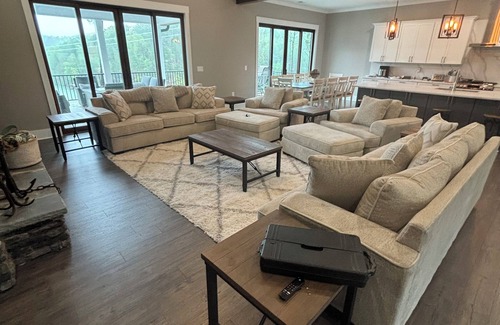 Six Mile House | Brand new luxury craftsman. 5000 sqft with 5 bedrooms, 5 baths and bunk room.