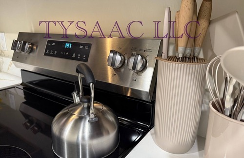 Fort Myers Apartment | Brand new, modern 2-bed/2-bath in Central Fort Myers