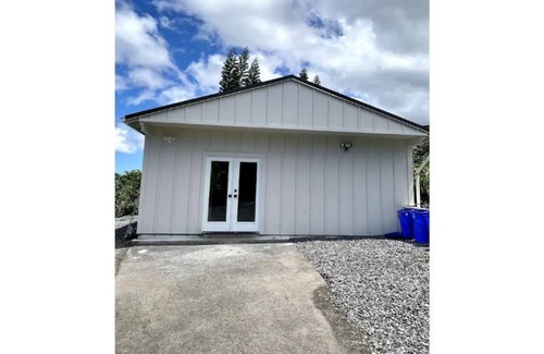Kailua-Kona Apartment | Brand New Oceanview Lovely Studio