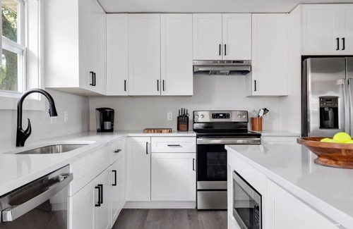 North Charleston Apartment | Brand New Pool! 4 Bedroom in Park Circle