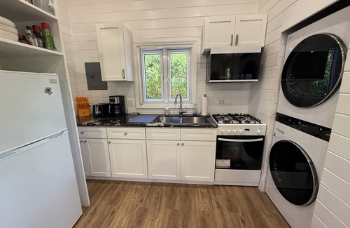 Hope Town Cottage | Brand New Studio Cottage Walk to Beach + Dock Access North End of Elbow Cay