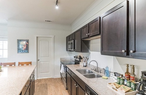 San Marcos House | Brand New to Market 6BD Weekend Getaway