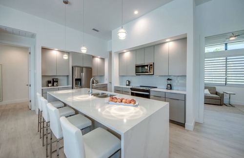 Fort Myers Villa | Brand-new villa for families heated saltwater pool+spa on the canal facing south