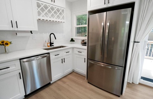 North Raleigh Apartment | Brandyapple Retreat by Rather Properties