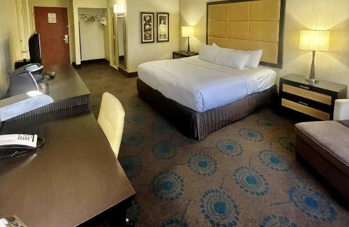 Claymont Hotel | Brandywine Plaza Hotel