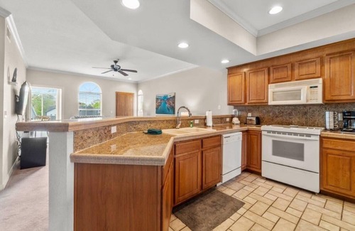 Branson Condo | Branson Condo at Thousand Hills Walkin with Elevator Golf Front and close to 76