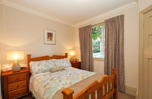 Blackheath House | Brantwood Cottage Luxury Accommodation