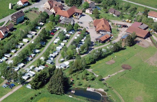 Lenzkirch Bed & Breakfast | Brauereigasthof Rogg