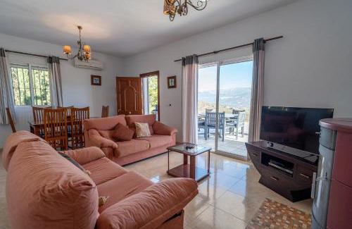 Vinuela Villa | Bravo spectacular views