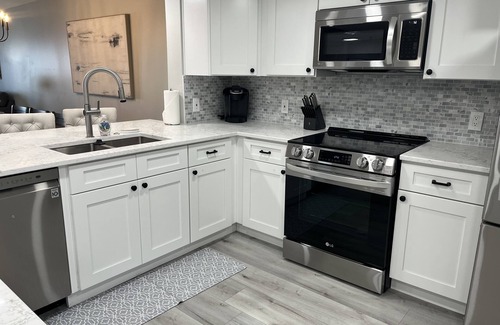 Destin Condo | "Breakers East 904"-Gulf Front Spacious 2 BR/2BA Beach setup included