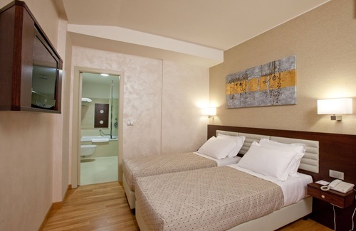 Mosciano Sant'Angelo Hotel | Breaking Business Hotel