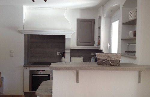 Auriol Villa | Breath in Provence , swimming pool, and Aix-en-Provence