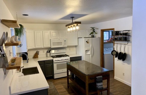 Flagstaff House | "Breath of fresh air!" "A perfect stay!" "Will stay here again!" "FIVE STARS!"