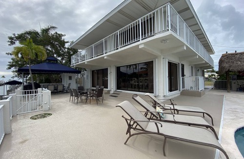 Marathon House | Breathtaking big waterfront home with private pool!