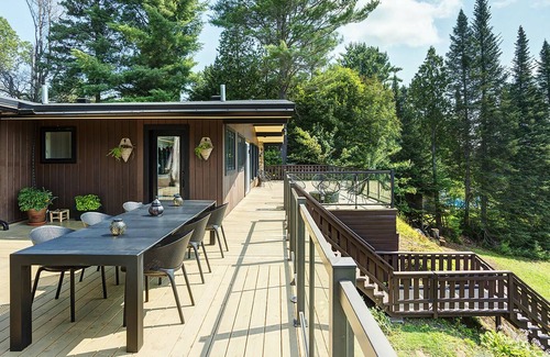 Esterel Ski Chalet | Breathtaking chalet with stunning views and direct access to a lake!
