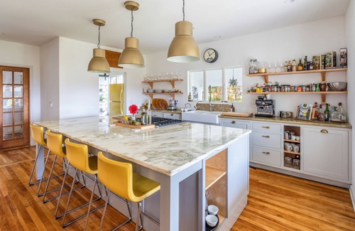 Belfast House | Breathtaking, Modern & Luxurious Home from Home.