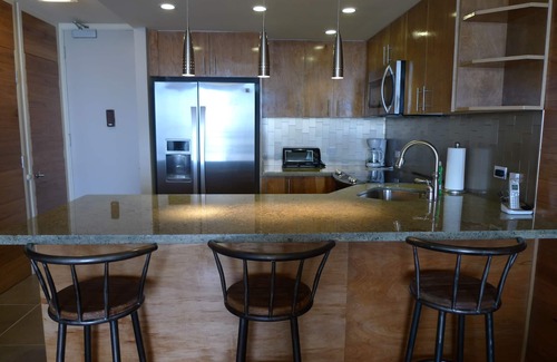 Waikiki Condo | Breathtaking Ocean and Yacht Harbor Views! #1788
