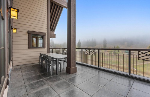 Tamarack Resort Condo | Breathtaking Penthouse|Ski In/Out and Heated Patio