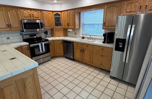 Hardin House | Breathtaking single story 2-bedroom 2-bathroom Kentucky Lake home!
