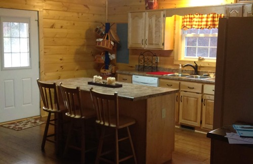 Luray Cabin | Breathtaking Views Of The Blue Ridge Mountains and our family farm.