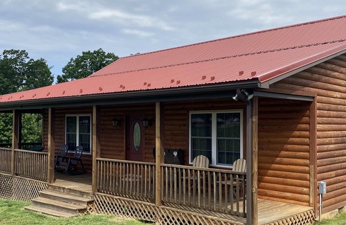 Luray Cabin | Breathtaking Views Of The Blue Ridge Mountains and our family farm.