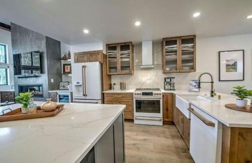 Warrior's Mark Ski Chalet | Breck Haven Luxury Townhome Private Spa