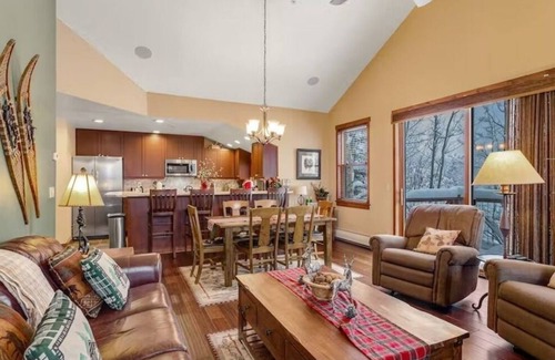 Historic District Condo | Breckenridge CO | Main Street Junction | 3 Bedroom