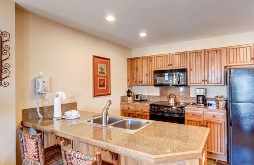 Breckenridge Condo | Breckenridge CO | Mountain Thunder Lodge | 1 Bedroom Condo