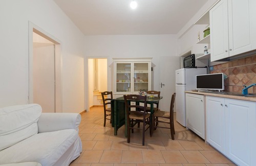 Villanova Villa | Breeze & Sea, The Little White Houses
