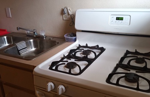 Nassau Apartment | Breezey Get-Away near to beach and park. Ask us about meal prep and delivery.