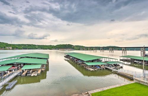 Camdenton Apartment | Breezy Lakefront Condo with Balcony and Lake View!