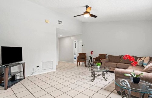 Trailer Estates House | Breezy Palms for 8! S
