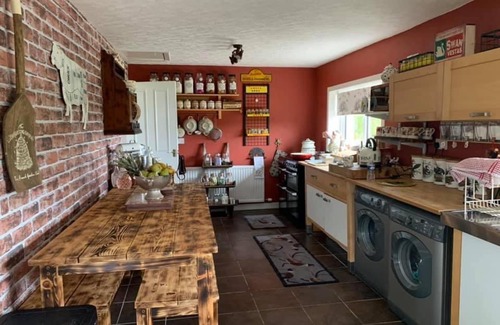 Arnol House | Brenarth Taigh