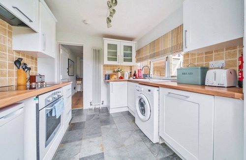 Burnham Market Cottage | Brent Burn - sleeps 4 guests in 2 bedrooms